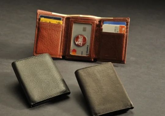 Tri-fold Wallets.